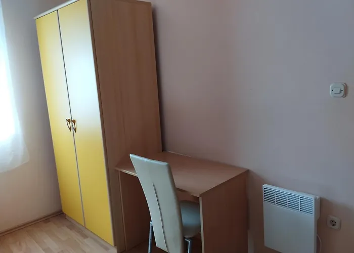 Holiday Majer Vikendica *